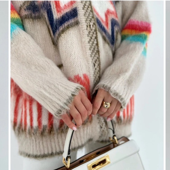 Caesar’s Palace Cardigan - Picture 2 of 6